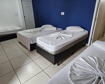 Hotel Mão de Fatima - 阿帕雷西達 - 臥室