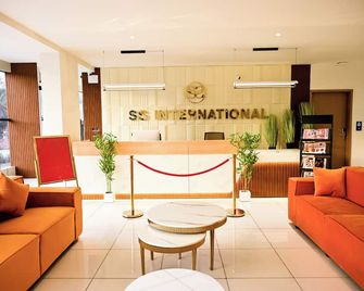 Hotel S S International Coorg - Madikeri - Recepción