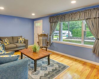 Dog-Friendly Fitchburg Vacation Rental, - Fitchburg - Sala de estar