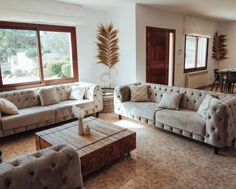 Villa Amigo Near Las Dalias - Nice - Es Mal Pas - Living room