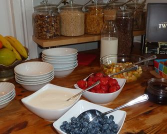 Failte Bed & Breakfast - Oban - Buffet