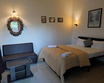 Hills And Valleys Resort - Dāpoli - Habitación