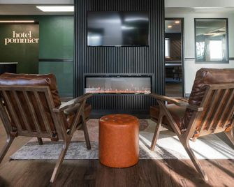 Hotel Pommier Chariton - Chariton - Лоббі