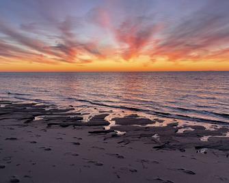 Perfect spot for a lovely autumn getaway! - Truro - Beach