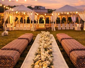 Welcomheritage Akashganga Heritage Hills Resort & Spa - Dūngarpur - Banquet hall