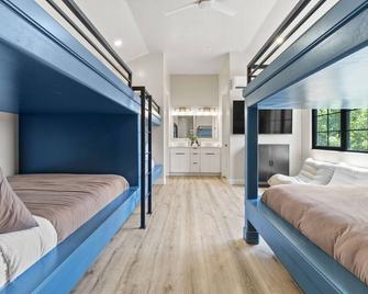 Brand New Home! Its about time to have a beautiful pool area, spacious 7 bedroom home. - Hurricane - Bedroom