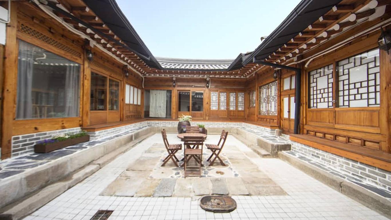 Stay256 Hanok Guesthouse