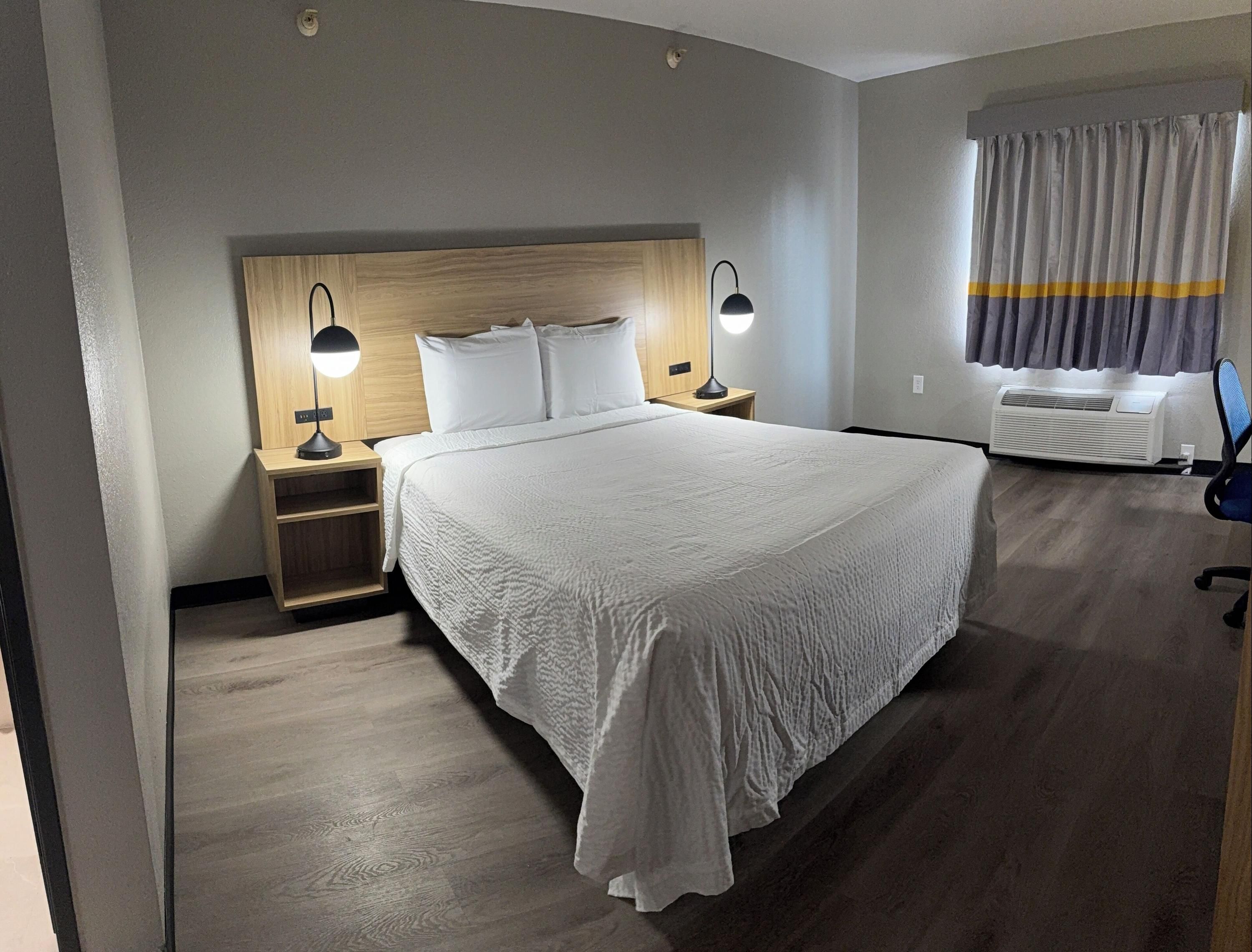 Super 8 by Wyndham Richfield/Cleveland - Richfield - Ložnice