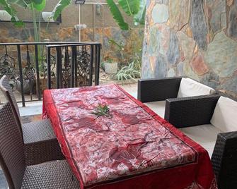 Self contained Master Bedroom Apartment in Tema - Tema - Balcony