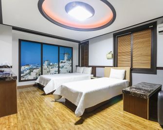 Boseong Tourist Hotel - Boseong - Bedroom