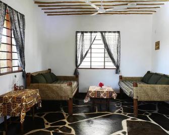 Sheba Cottages - Diani Beach - Diani Beach - Wohnzimmer