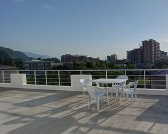 Guest House Marineza - Gonio - Balcón