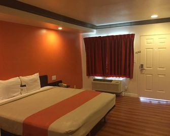 Motel 6 Gardena - Gardena - Ložnice