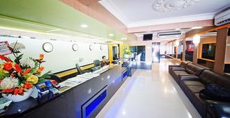 Hotel Bintang Indah - Kota Bahru - Rezeption