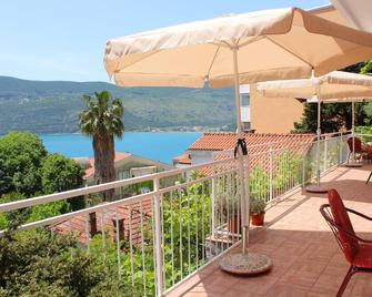 Guest House Tomanovic - Herceg Novi - Balcón