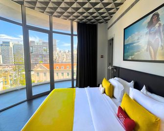 The Smallville Hotel - Beirut