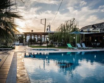 Matala Dimitris Resort - Matala - Pool