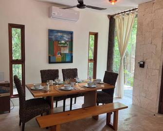 Jungle Chic Villa in Chemuyil - Chemuyil - Ruokailuhuone