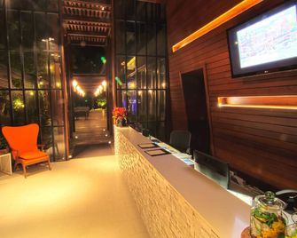 Samed Grandview Resort - קו סאמט - דלפק קבלה