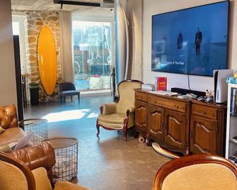 Zarautz Surf House - Zarauz - Sala de estar