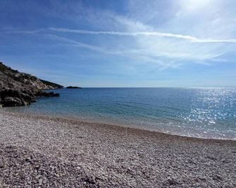 Apartment in Cres near the Beach - Cres - Pantai