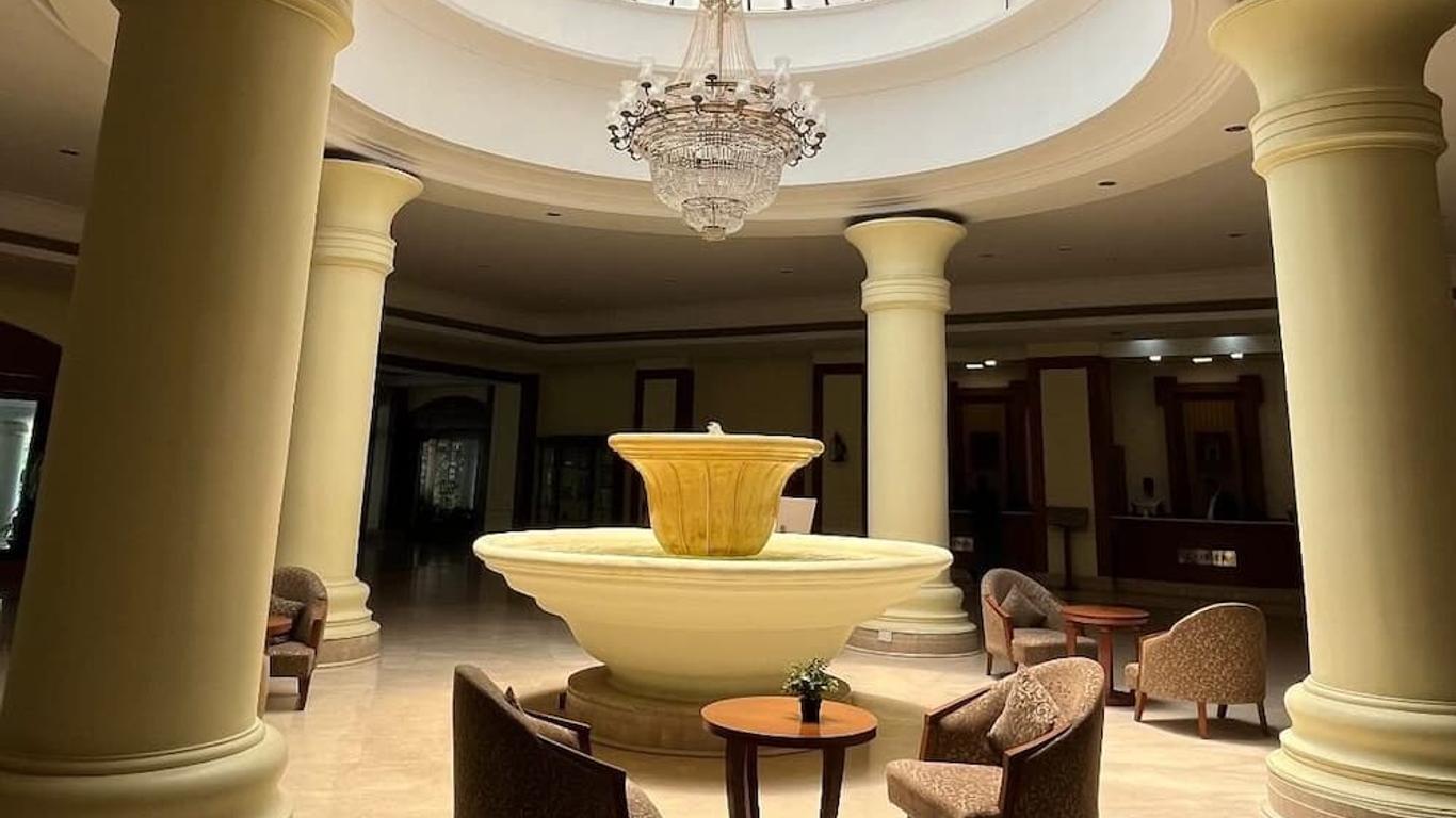 Katriya Hotel & Towers