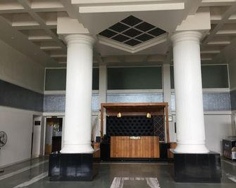 Hotel Sheetal - Vadgaon - Recepción