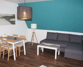 Ferienhaus Strandnah - Wohnung 1 - Otterndorf - Huiskamer