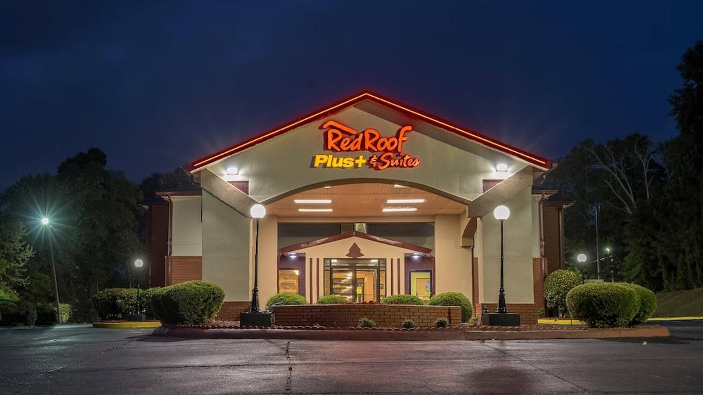 Red Roof Inn Plus+ & Suites Opelika