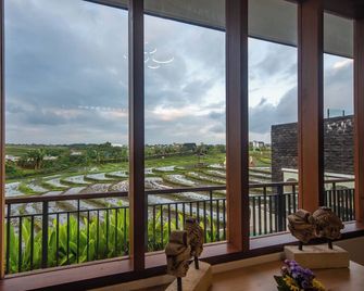Alsava Villa & Suites Canggu - Denpasar - Balcony
