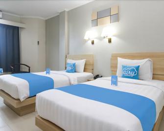 Airy Pontianak Selatan Imam Bonjol 111 - Pontianak - Habitación