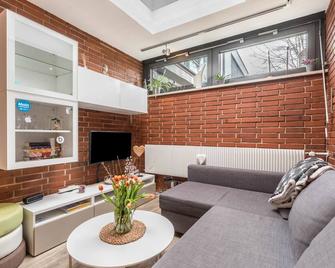 Apartment 'Gersthofen' with Wi-Fi - Gersthofen - Wohnzimmer