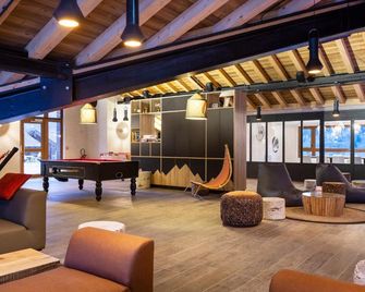 Hotel Base Camp Lodge - Bourg Saint Maurice - בור סן מוריס