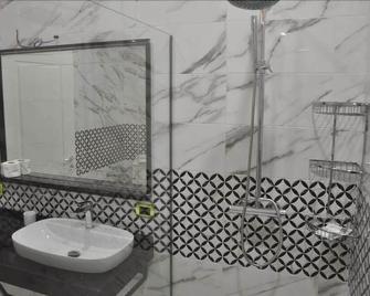 Hotel Vivas - Durrës - Bad