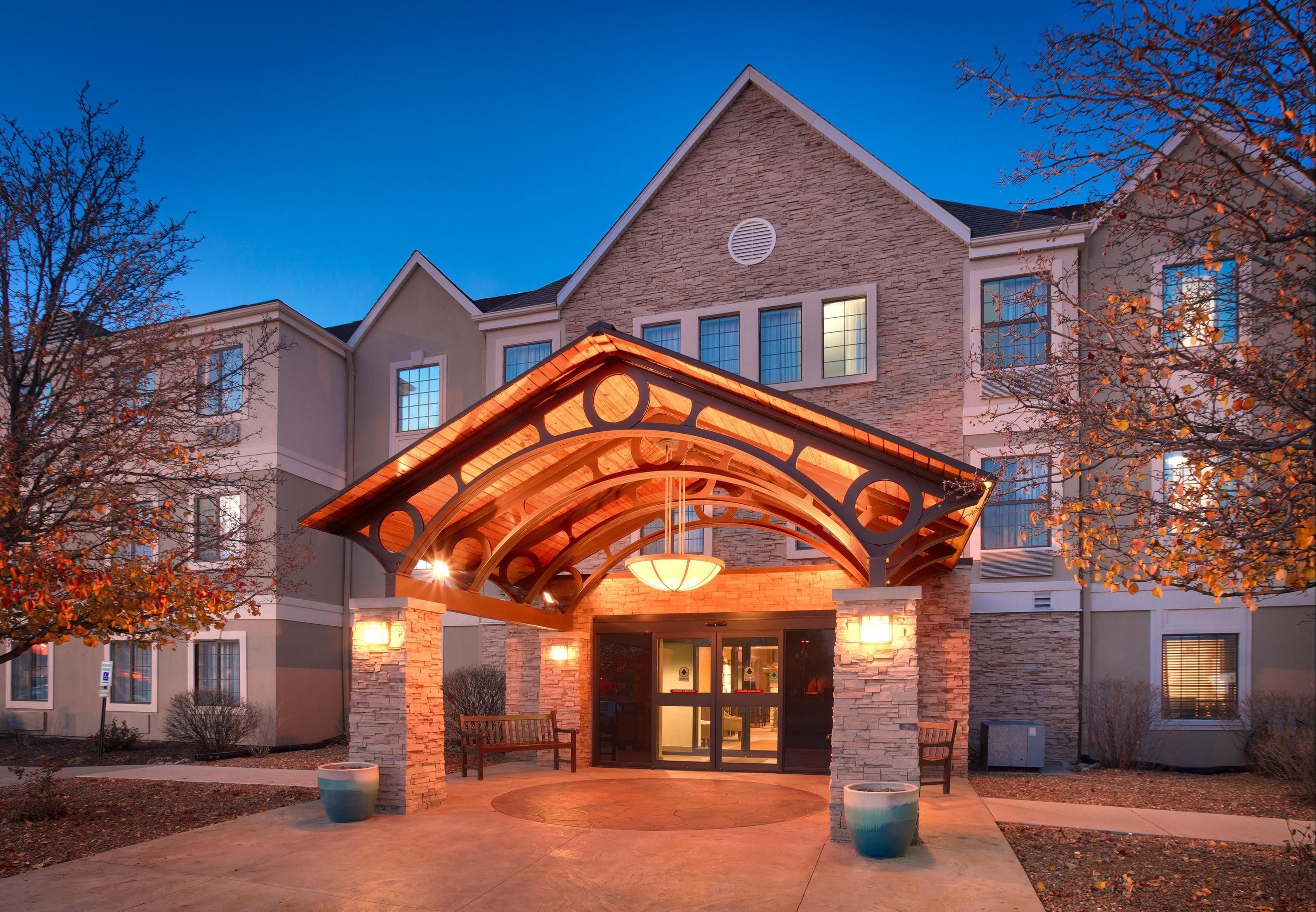 Staybridge Suites Peoria-Downtown By IHG - Peoria - Bygning