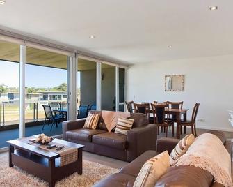 Resort Penthouse 301 - Torquay - Sala de estar
