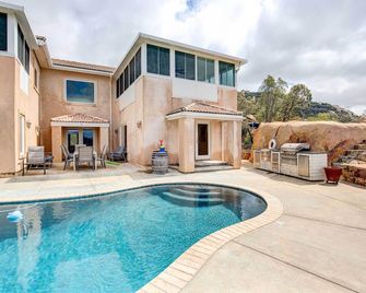 Mountaintop Ramona Home Private Pool, Near Lake! - Ramona - Pool