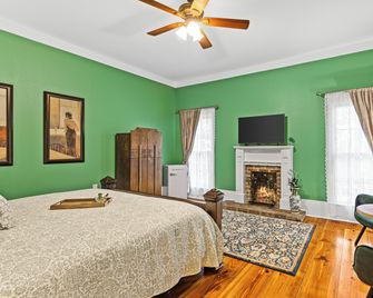 The Steamboat Inn - Jefferson