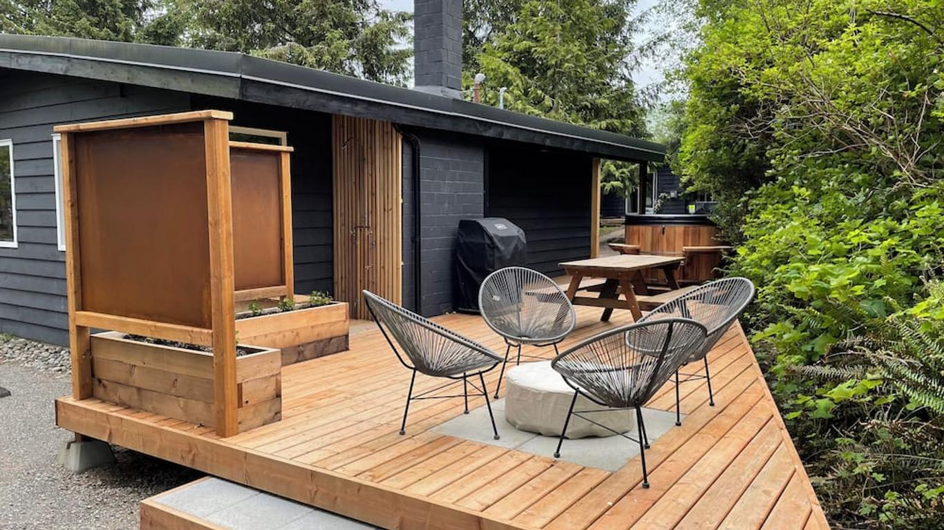 Mackenzie Beach Resort