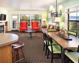A True Treasure Resort in Gold Rush Country! - Angels Camp - Schlafzimmer