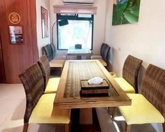 Road Found - Jinning Township - Dining room