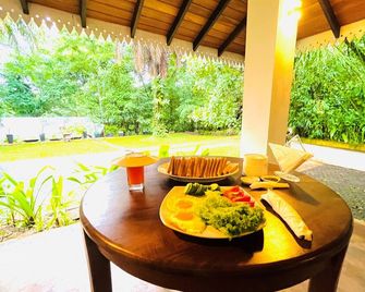 Ceylon Kingsmen Garden - Katunayake Airport Transit Hotels - Negombo