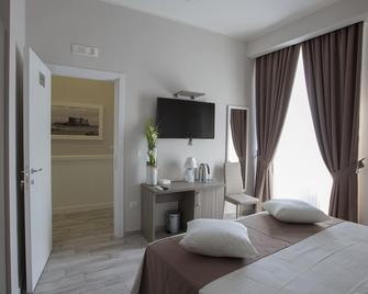 B&B Napoli Centrale N 74 - Naples - Bedroom