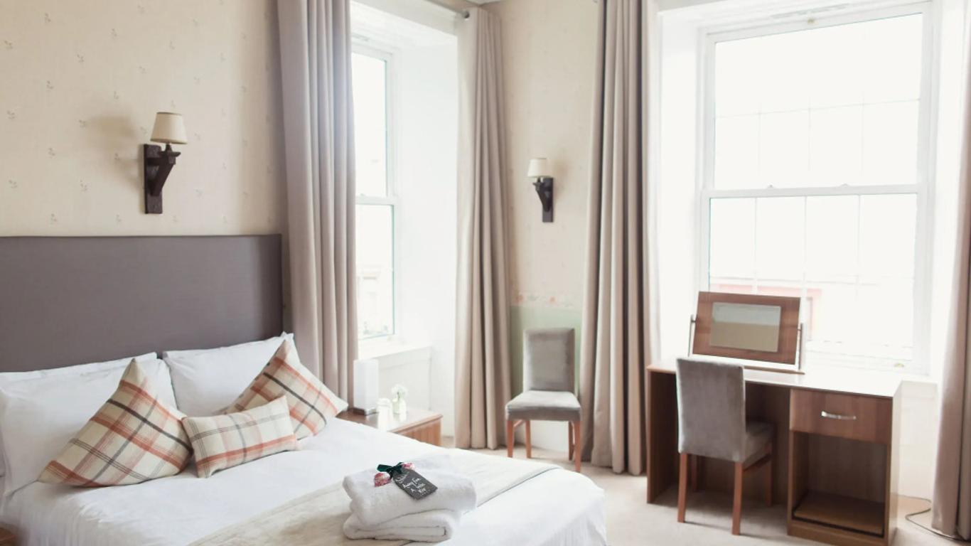 Inverkip Hotel