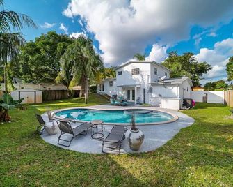 Pool Home - Hollywood - Pool