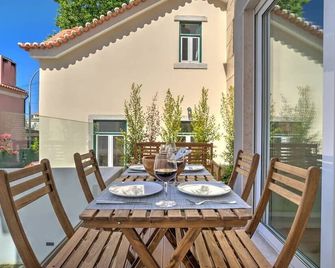 Urban Beach Estoril Apartment - Estoril - Balcon