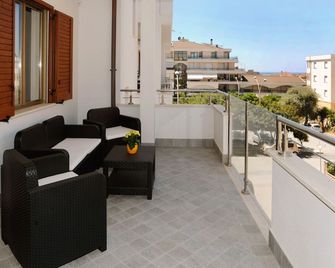Alkira Lodge - Alghero - Balkon