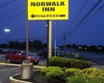 Norwalk Inn - Norwalk - Außenansicht