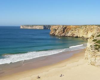 Parque de Campismo Orbitur Valado - Nazaré - Strand