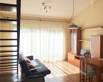 Aiguaneu Sa Massaneda - Blanes - Wohnzimmer